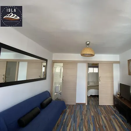 Cristian Delfines Puerto del Carmen (Lanzarote)