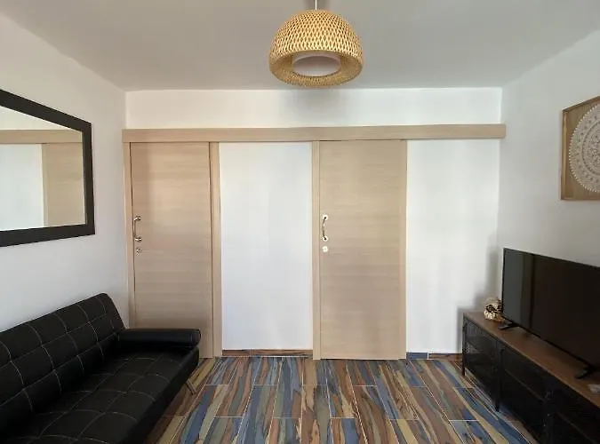 Cristian Delfines شقة